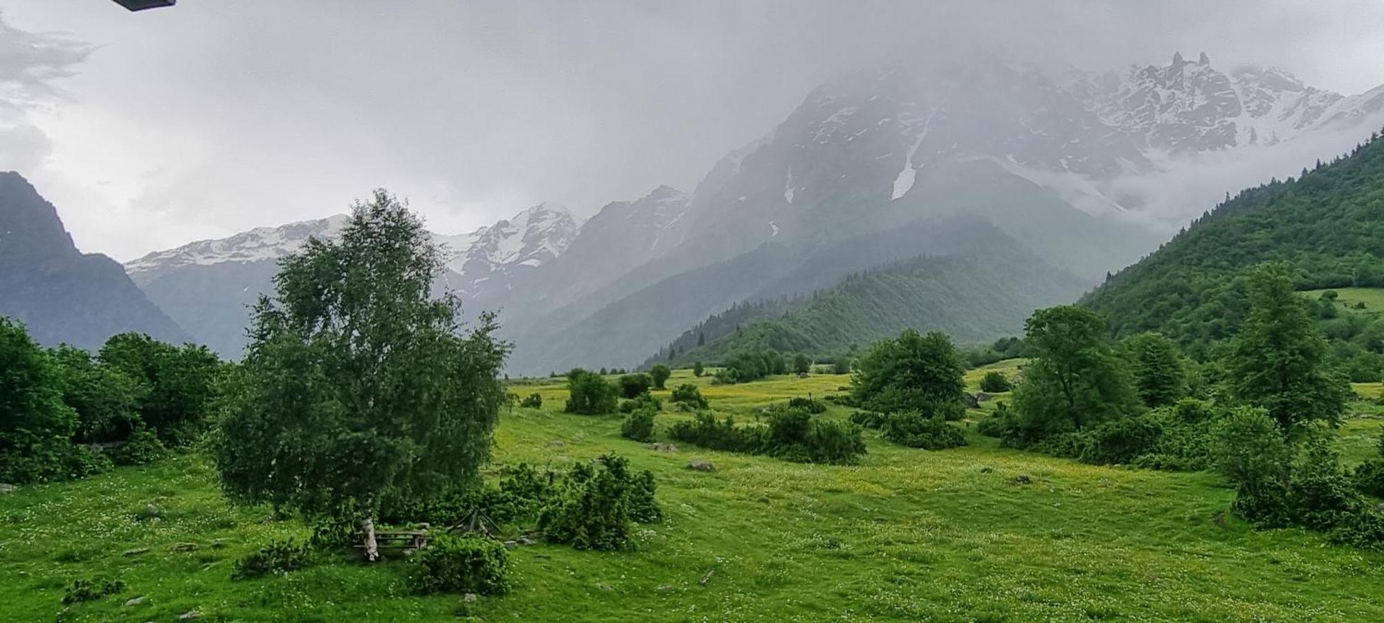 Peak Mazeri Guest House Cameră foto